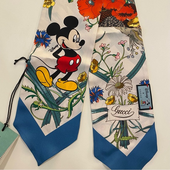 Gucci x Disney Mickey Mouse Floral Print Scarf Wrap - Picture 5 of 11